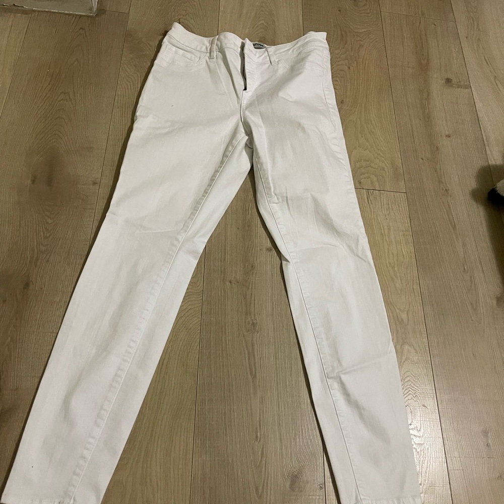 Refuge Elegant White Pants